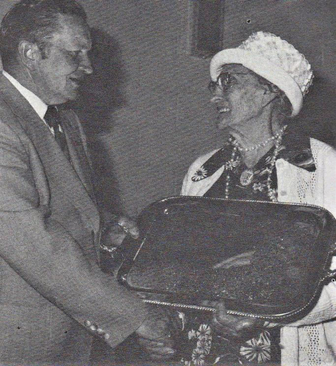 Lettie MacKinnon receiving award